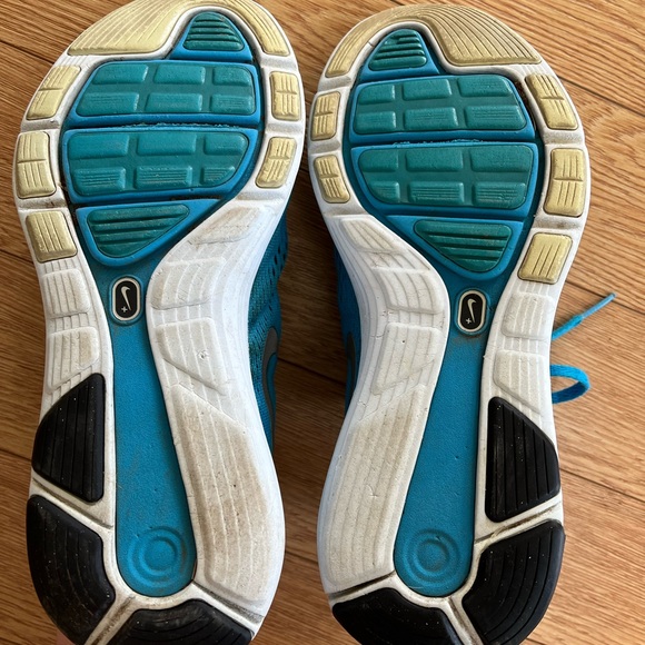 Blue Nikes - Picture 8 of 10